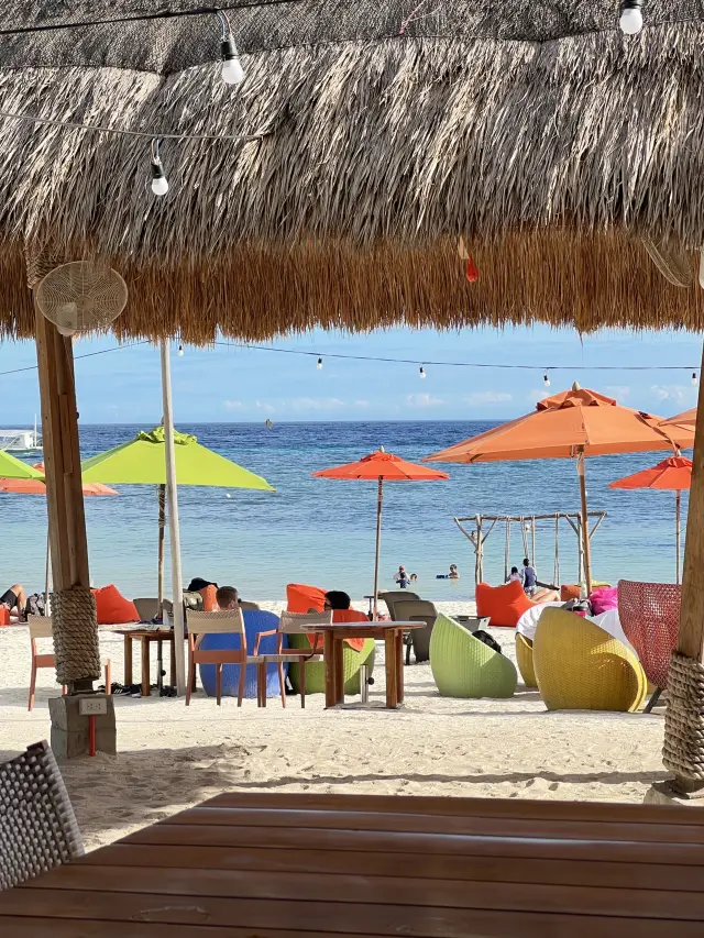 A place more beautiful in reality than in photos: Bohol Oceanica.