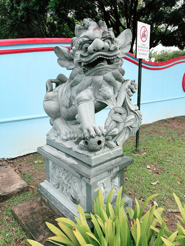 Hokkien Garden Padungan: Tranquil Park Showcasing Cultural Elegance 