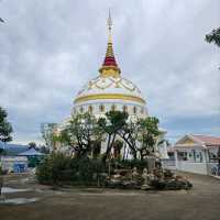 กราบพระพุทธบาทเมืองโยนก : วัดพระธาตุดอยสะเก็ด