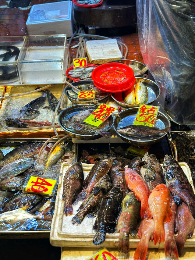 🇭🇰ตลาดลับกลางมงก๊ก—ที่ที่ฮ่องกงยังหอมกลิ่นบ้าน 🇭🇰ตลาดลับกลางมงก๊ก—ที่ที่ฮ่องกงยังหอมกลิ่นบ้าน