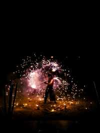 มาดูโชว์ควงกระบองไฟที่ภูเก็ต