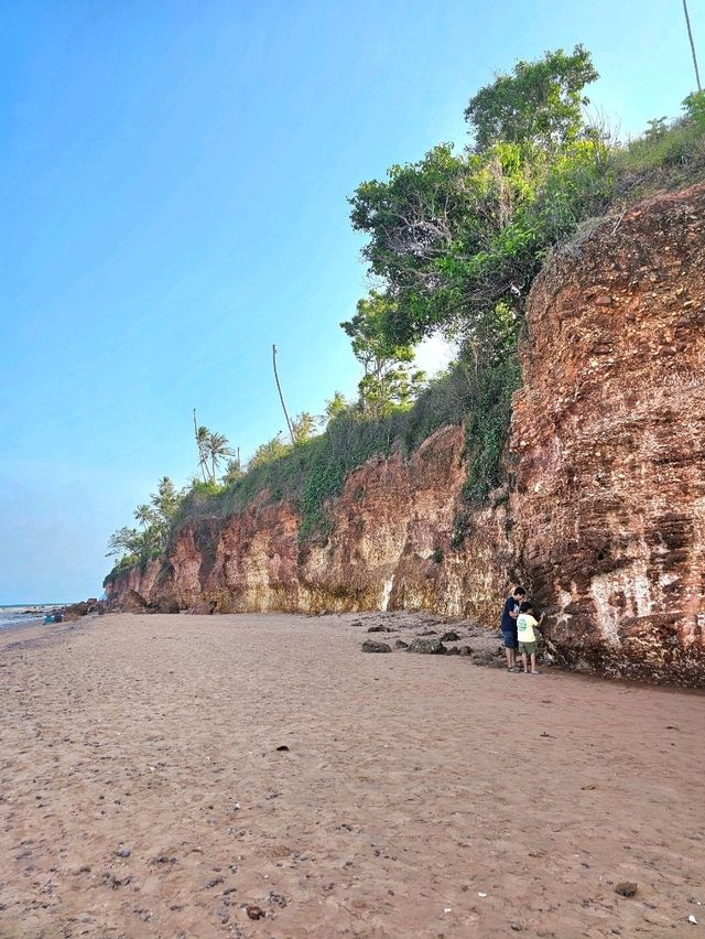 ผาฝั่งแดง อ.บางสะพานน้อย จ.ประจวบคีรีขันธ์
