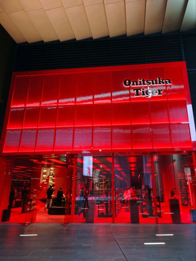 Onitsuka Tiger Concept Store with Embroidery Service?!
