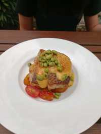 Dining in a Tropical Paradise: Feringgi Garden Restaurant Review