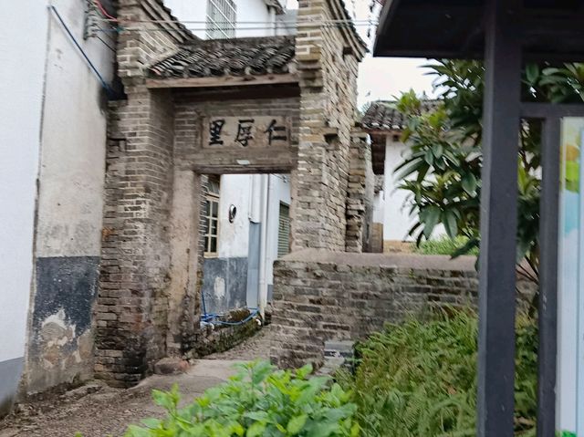 陰雨下散步最chill古村入口🌳 石塘村 10月内地游 陰雨下散步最chill古村入口🌳 石塘村 10月内地游