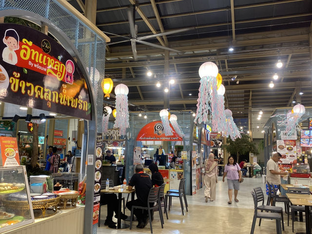 Food villa ศูนย์รวมความอร่อยหาดใหญ่