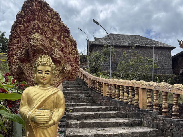 Preah Monivong Bokor National Park ឧទ្យានជាតិព្រះមុនីវង្ស បូ