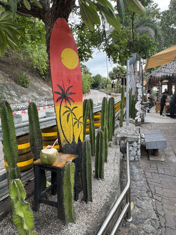 Lighthouse Bay พัทยา จุดเช็คอินชิลริมทะเลแบบคูลๆ