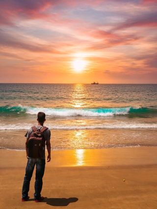 🌅 Golden Sunsets & Bohemian Vibes at Arambol Beach, Goa 🏖️🌴