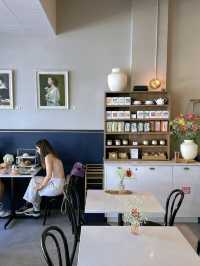 밴쿠버에서 가장 사랑스러운 Cafe Melo Patisserie 💕