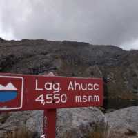 A big challenge to visit four lakes in one day from Huaraz by myself 