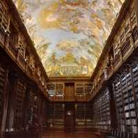 【プラハ】美しすぎる図書館！ストラホフ修道院