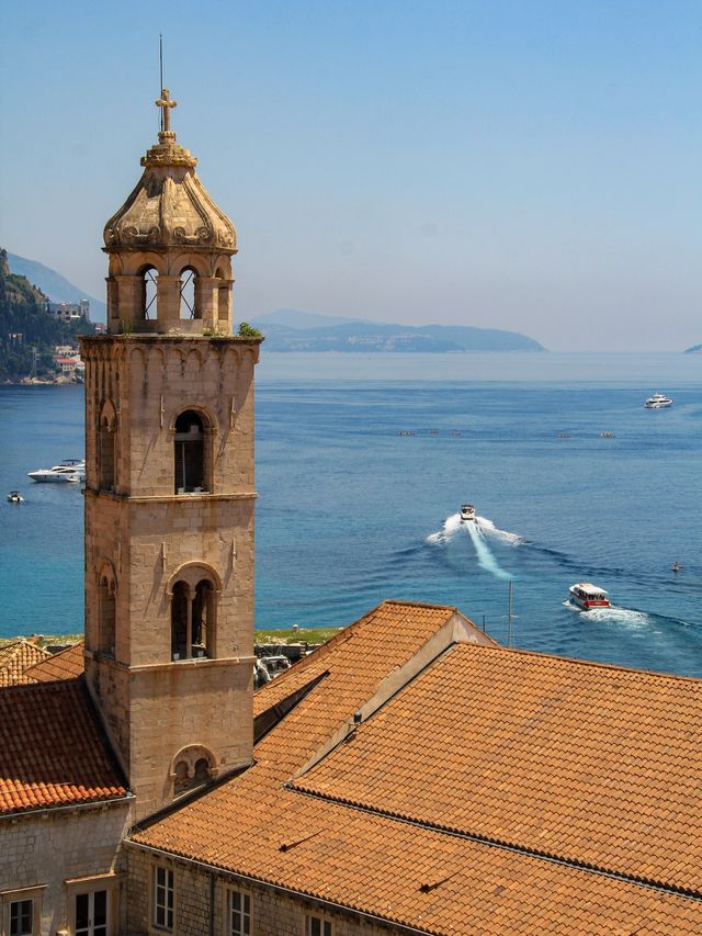 Don’t wait ! Book your flight to Dubrovnik! 🇭🇷