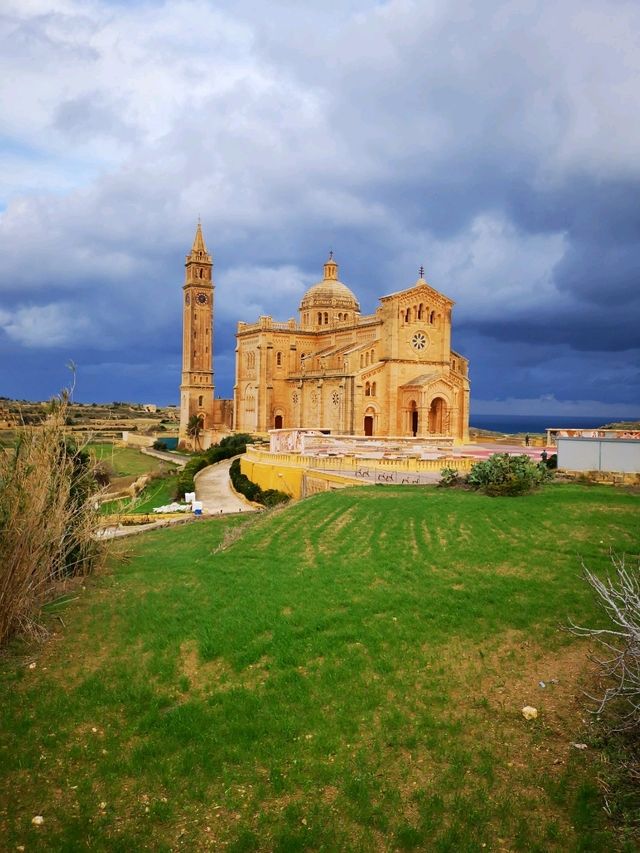 Gozo Getaway: History and Natural Wonders