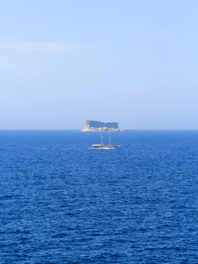 【馬爾他】海景餐廳Alka，漂亮岩石，享受地心海中心美景！