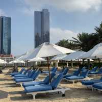 Nice hotel with a private beach in Abu Dhabi