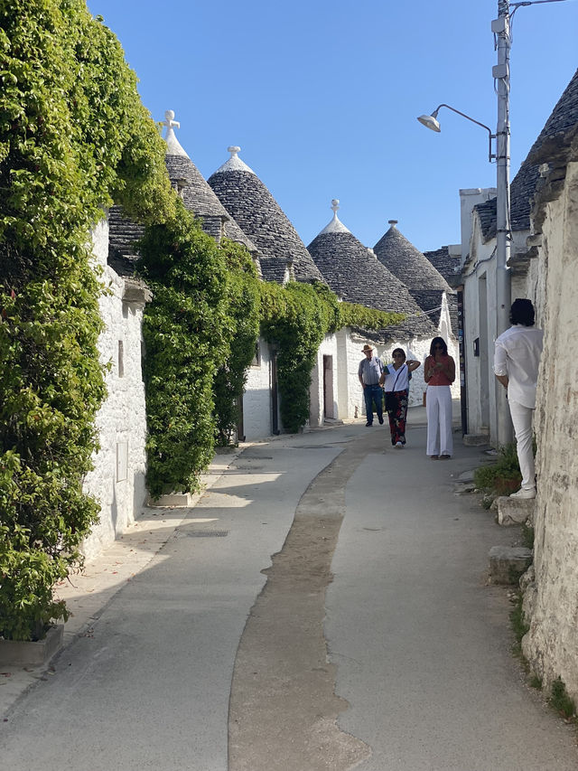 Wandering through Alberobello: Review of a fairytale village of trulli tradition 