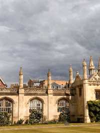 DISCOVERING CAMBRIDGE : From Historic Spires to Spicy Bites.