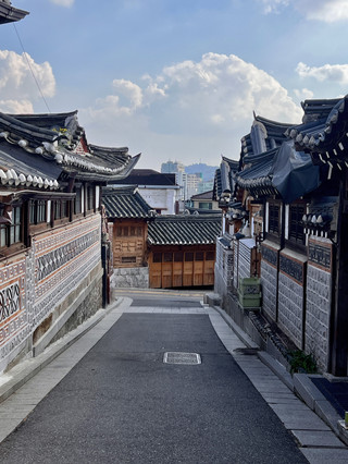 🏡 Step Back in Time at Seoul’s Most Beautiful Traditional Village 🇰🇷