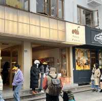行列店が軒を連ねるグルメストリート「十全街」
