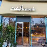 Lady Pineapple at Hexi Gemdale Plaza