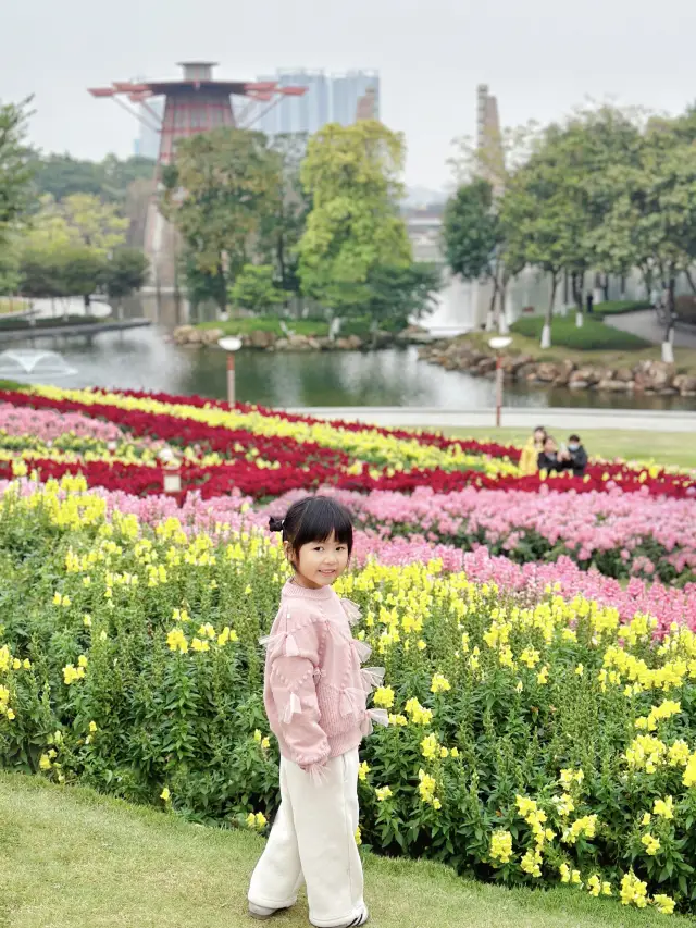 Foshan is a great place to enjoy the spring flowers, with vast flower seas blooming on the hillsides