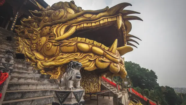 The ancient temple by the Yangtze River that has been forgotten for a thousand years!