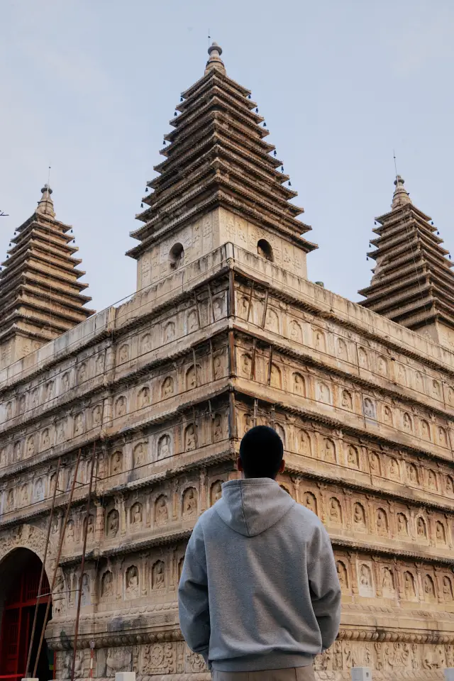 Beijing Tourism | Known as the 'Little Angkor Wat', it's exceptionally tranquil!