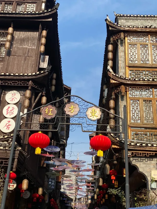 中國最奇特的古鎮，一腳踏三省