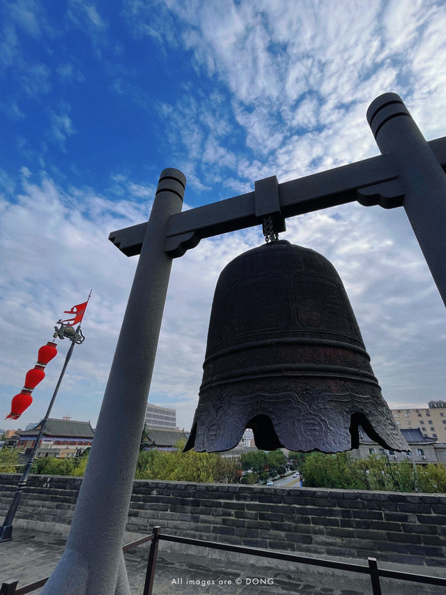 When visiting Xi'an, one must surely make a trip to the Xi'an City Wall, right? When visiting Xi'an, one must surely make a trip to the Xi'an City Wall, right?