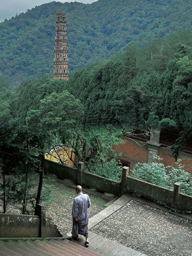 天台山國內最值得去的最美最清淨的寺廟