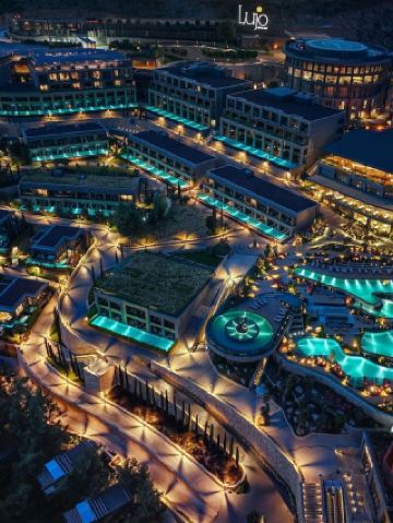 🌟 보드룸의 최고: Lujo Hotel에서의 럭셔리한 휴양 🌊