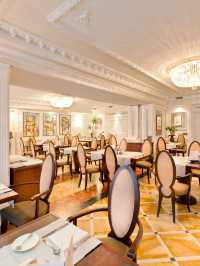 🌟 Swiss Bliss: Ticino's Lakeside Luxury 🏨✨