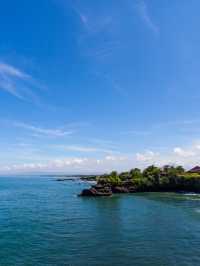 🏝️ Unmissable Bali Attractions: Explore, Swing, Splash! 🌊🌅