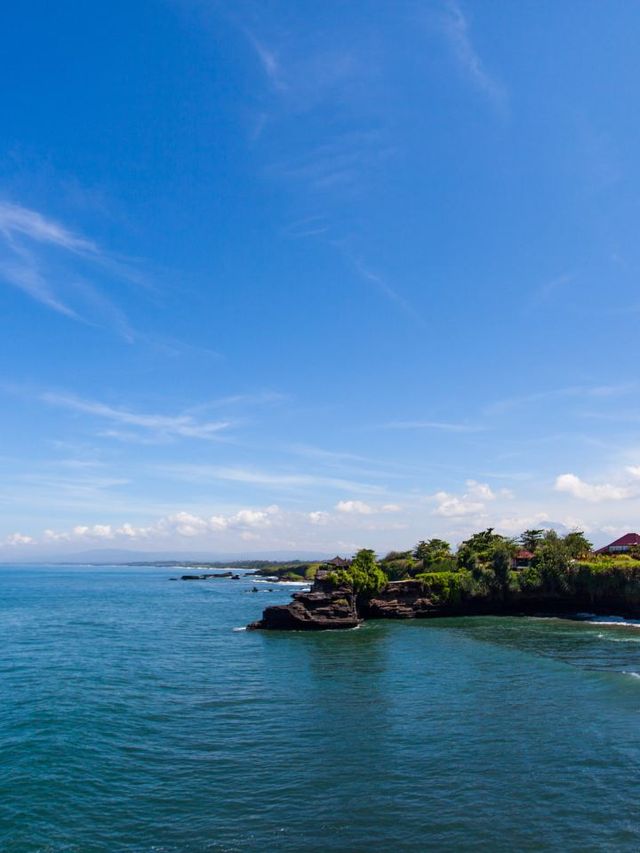 🏝️ Unmissable Bali Attractions: Explore, Swing, Splash! 🌊🌅