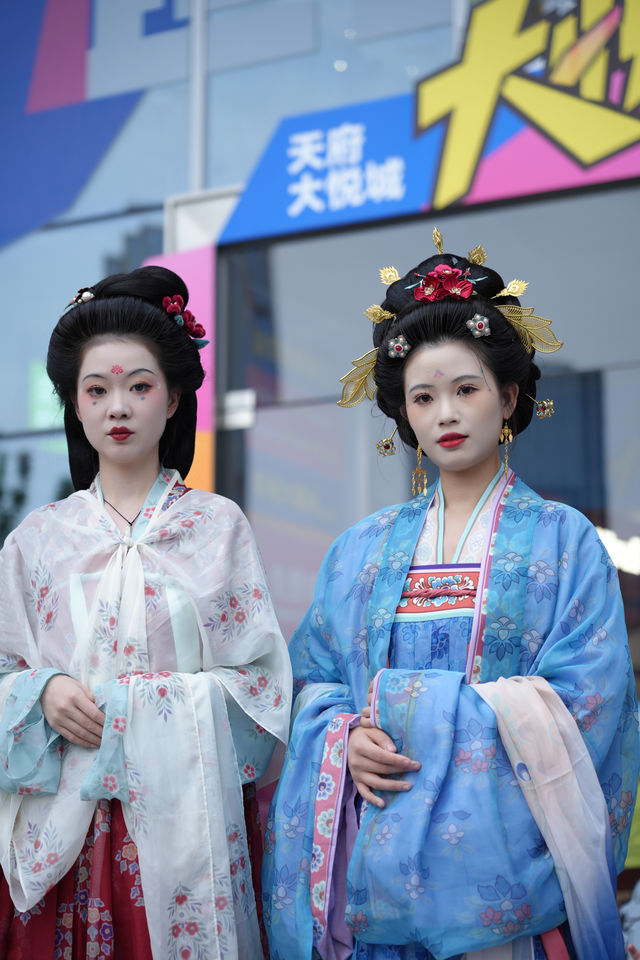 中秋節來到天府大悦城的國風市集拍照超好看!