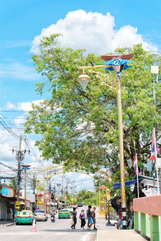Bangkok niche check-in place, this floating market is super distinctive. 