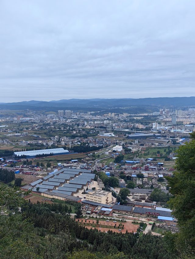 宣威東山寺。