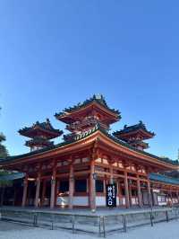 ⛩️京都平安神宮：傳統之美與寧靜的和諧交融
