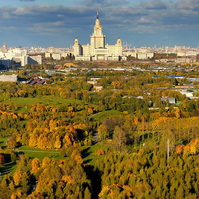 A Real Moscow Forest: 50th Anniversary of October Revolution Park