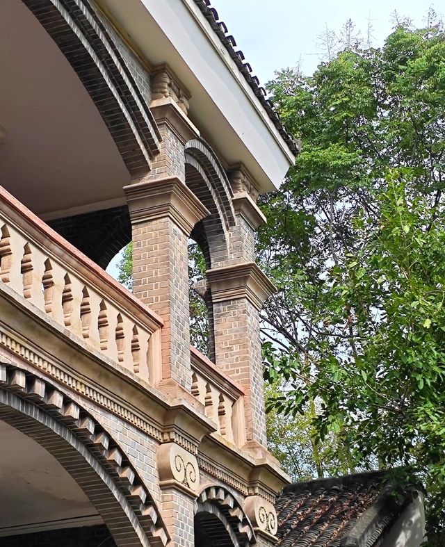 重慶有座舉人樓,中西合璧大宅風華。 重慶有座舉人樓,中西合璧大宅風華。