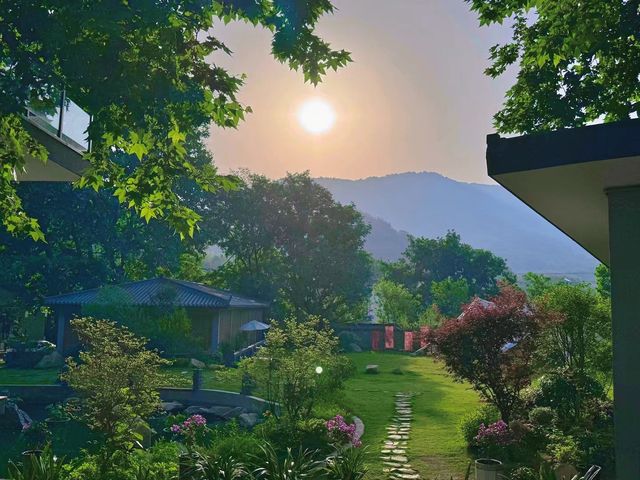 花築奢·蘭庭溫泉民宿：隱匿於山水間的詩意棲居
