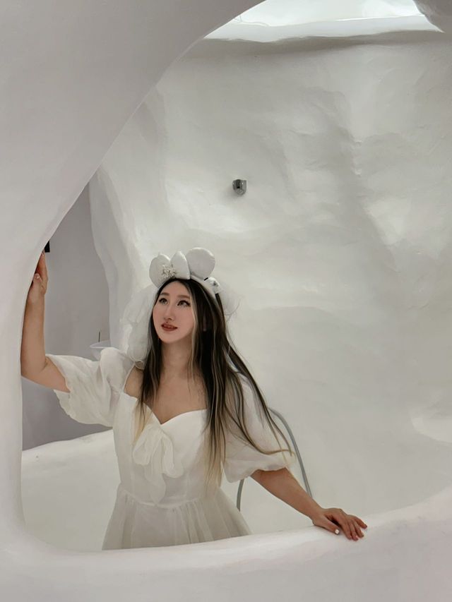 告莊西景的獨棟酒店…聖托里尼風格的設計