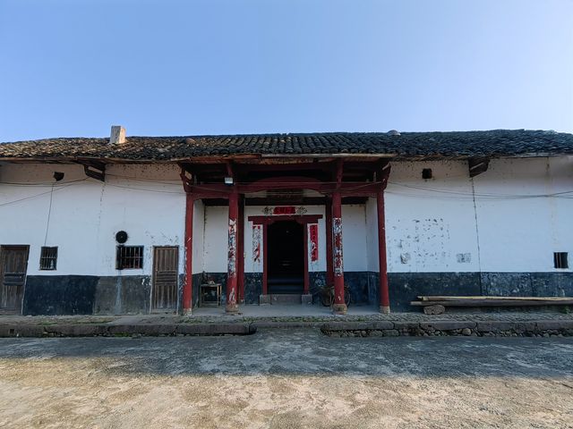 江西龍南崗上村竹園圍