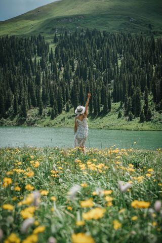 Xinjiang's Hidden Gem: Tangbula 'Fairy Lake'