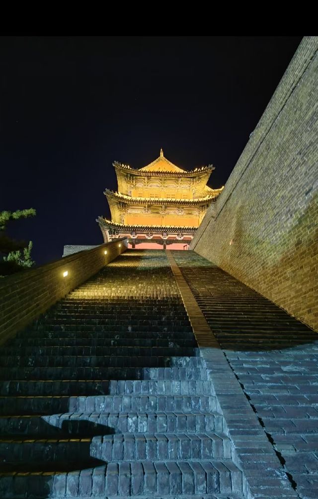 一座城牆，半部邊塞史詩