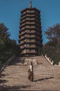 五臺山龍泉寺：禪意秘境的光影詩篇