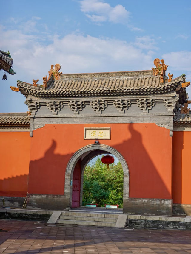 🍁 塵封的歲月,在關王廟裡低語 🍁 塵封的歲月,在關王廟裡低語