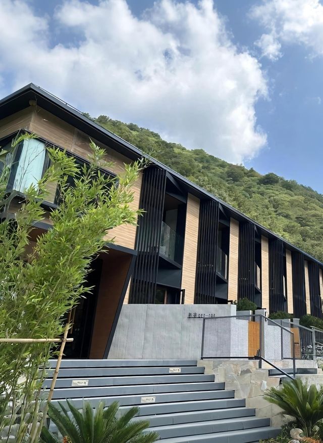 天津蓟縣寶藏山野小院！Staycation 二刷這家最愛的山野小院！就在天津蓟縣！ . 位置絕