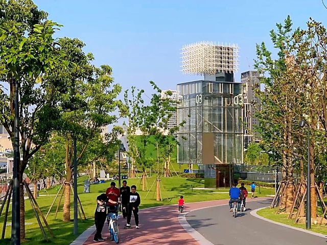 燈塔·佇立在東岸濱江｜你·見過嗎